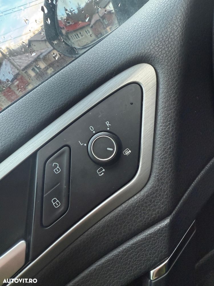 Volkswagen Golf 1.6 TDI DPF BMT DSG Highline - 5