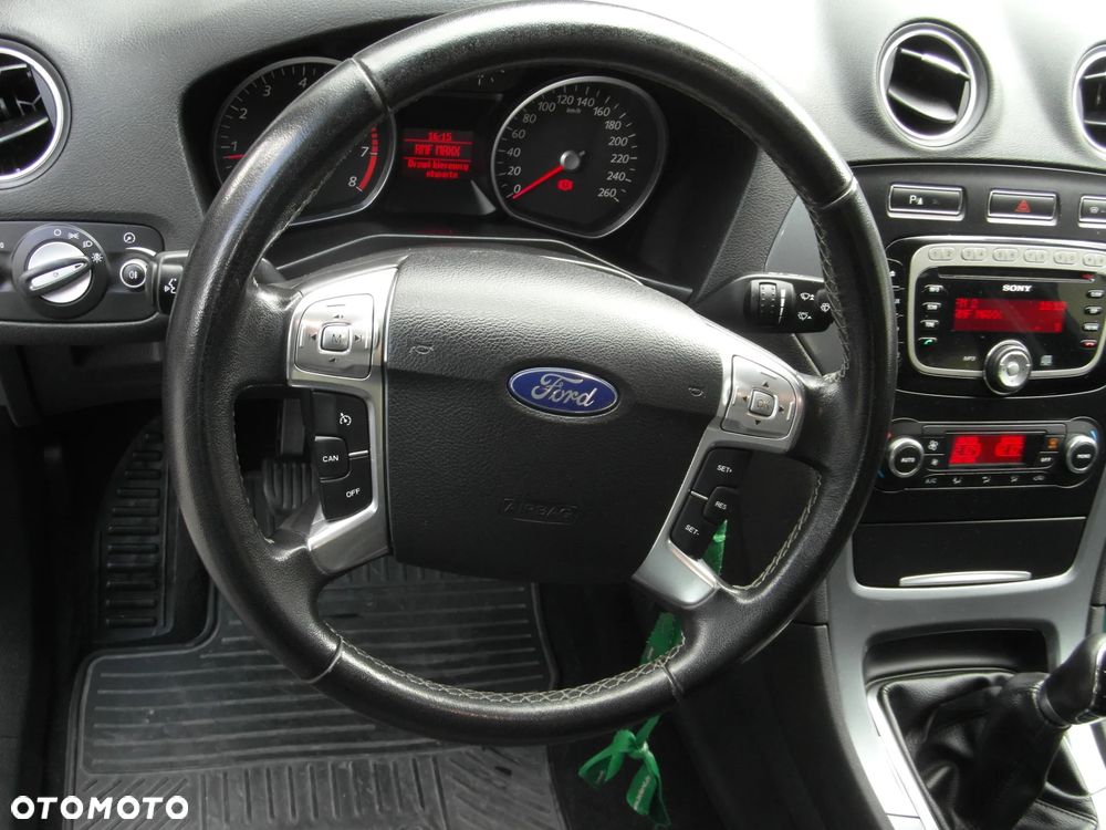 Ford Mondeo 2.0 Trend - 23