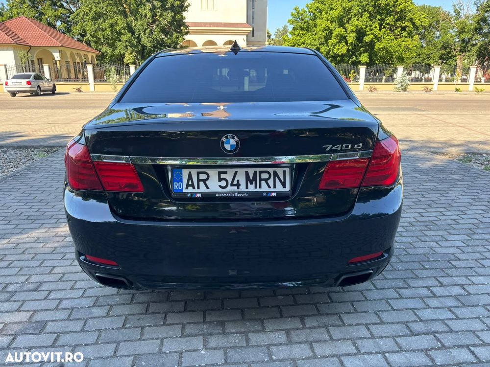 BMW Seria 7 740d xDrive Aut. - 8