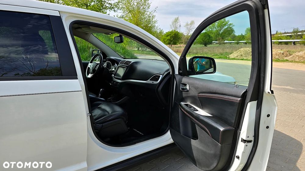 Dodge Journey 2.7 V6 R/T - 10
