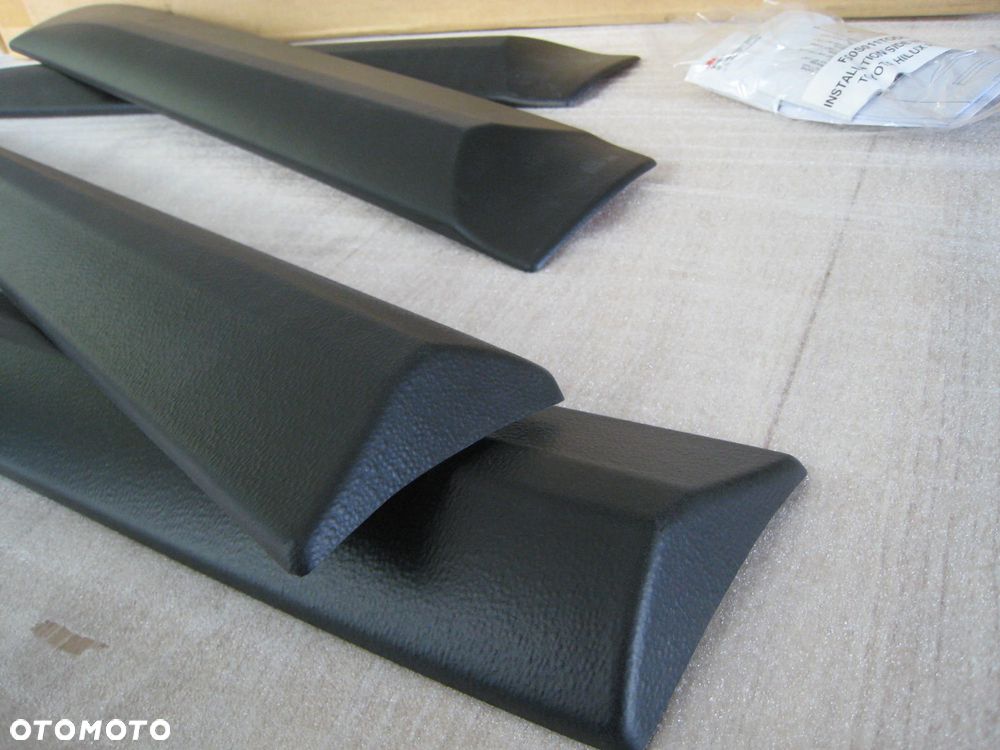 Listwy Boczne Nakładki Ochronne na Drzwi TOYOTA HILUX 2015- 2025 - 5