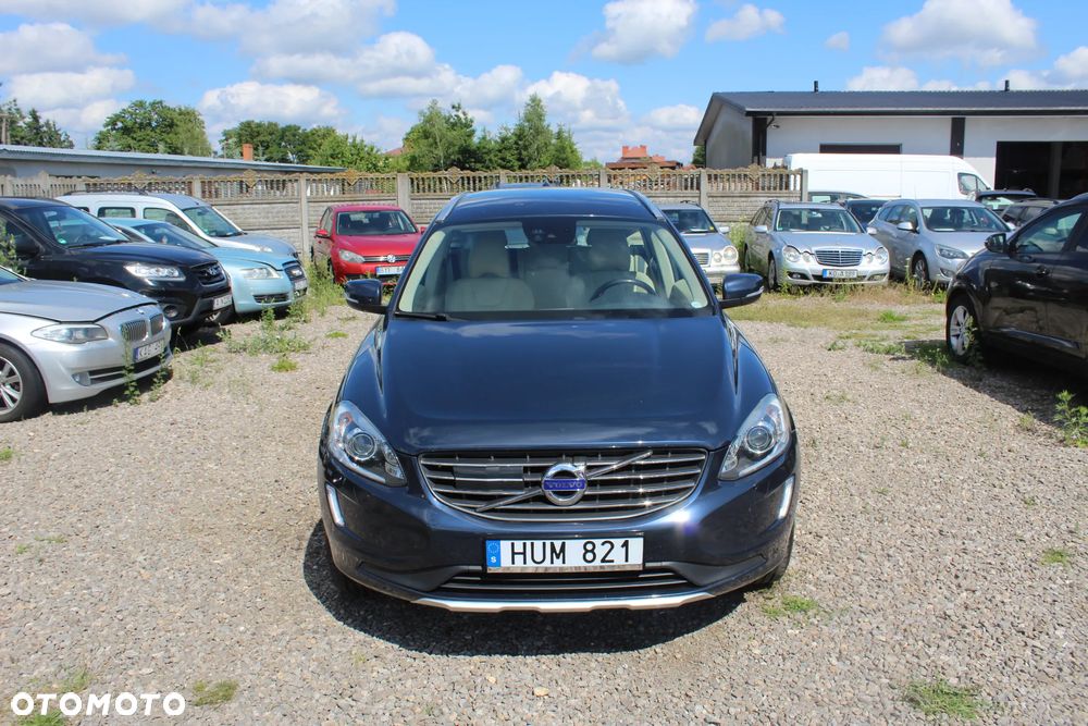 Volvo XC 60 D4 AWD R-Design Summum - 9