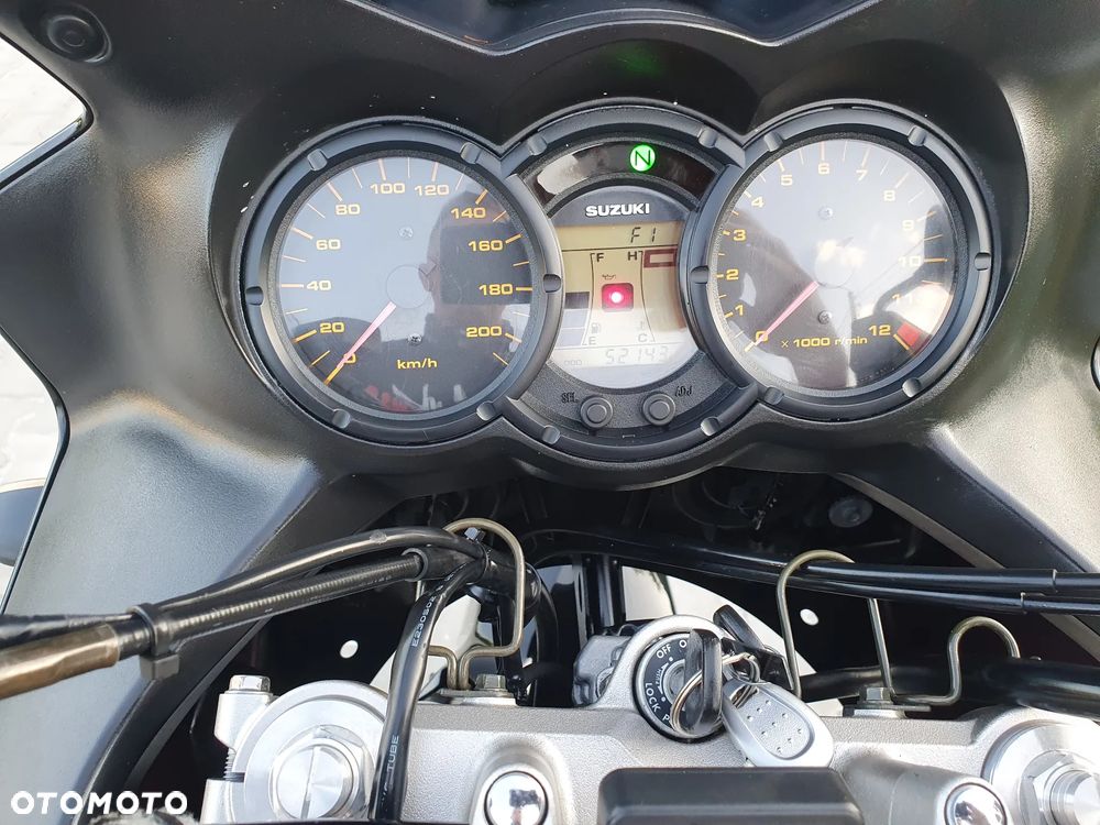 Suzuki V-STROM - 21