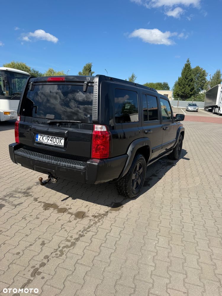 Jeep Commander 4.7 Automatik - 4