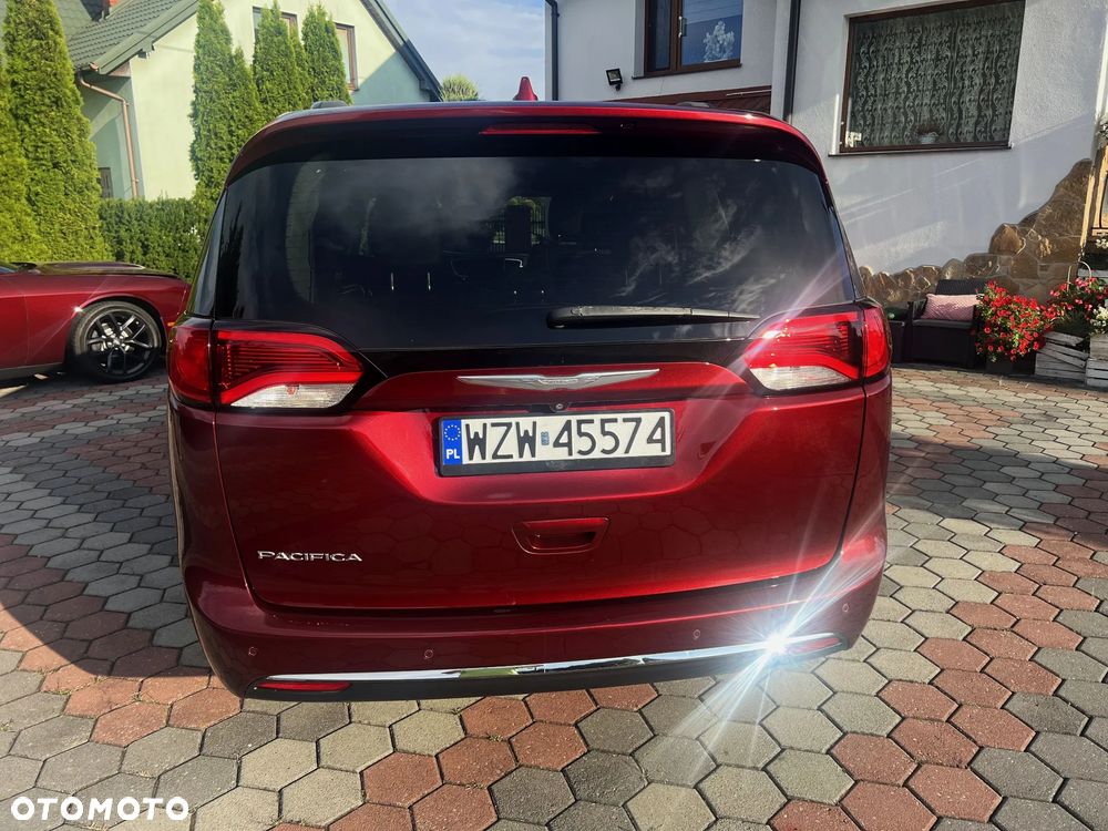 Chrysler Pacifica - 7