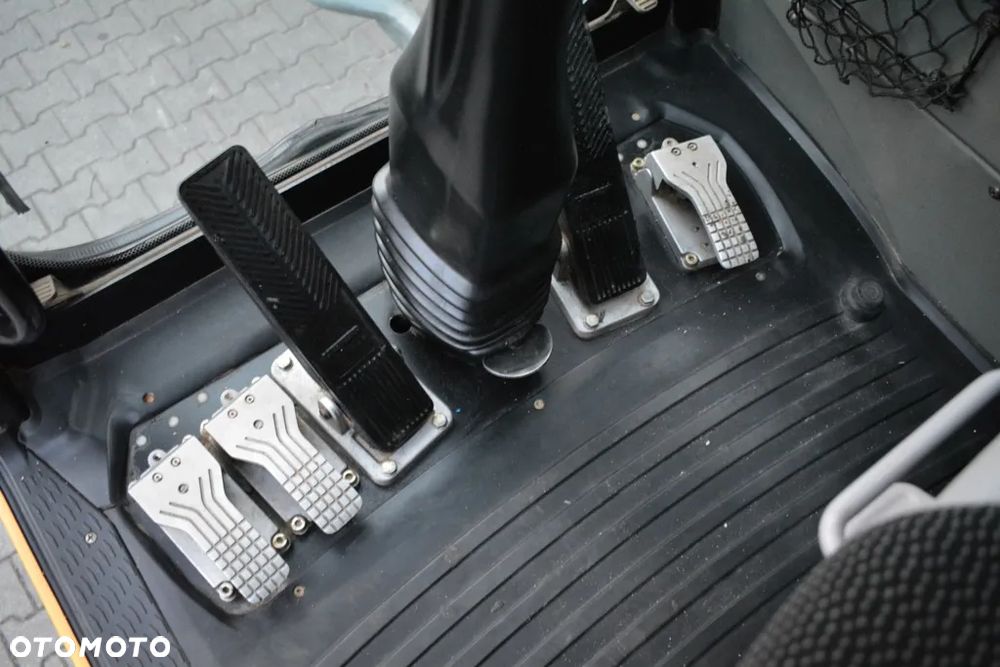 Liebherr A 918 Compact - 35