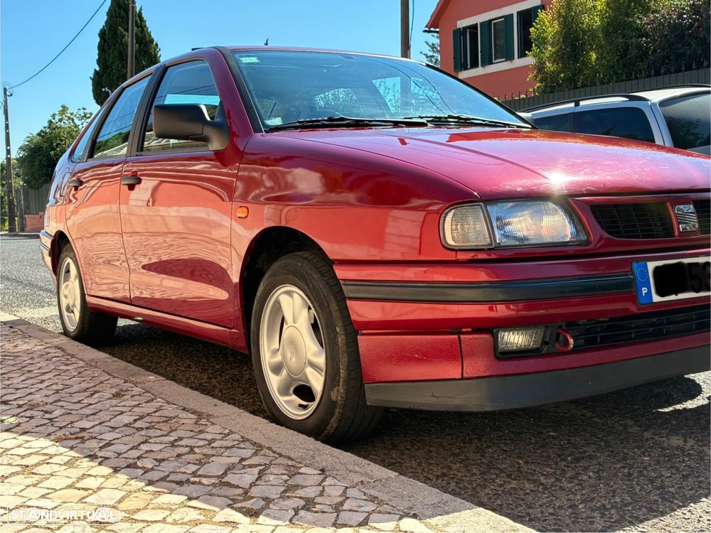 SEAT Cordoba 1.4i - 9