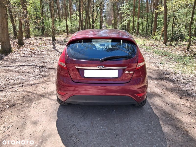 Ford Fiesta - 8