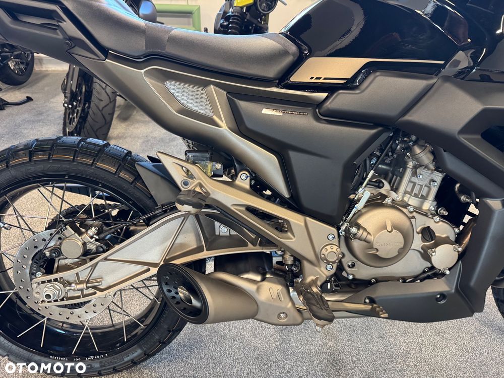 Zontes 125 G1 Spoke - 11