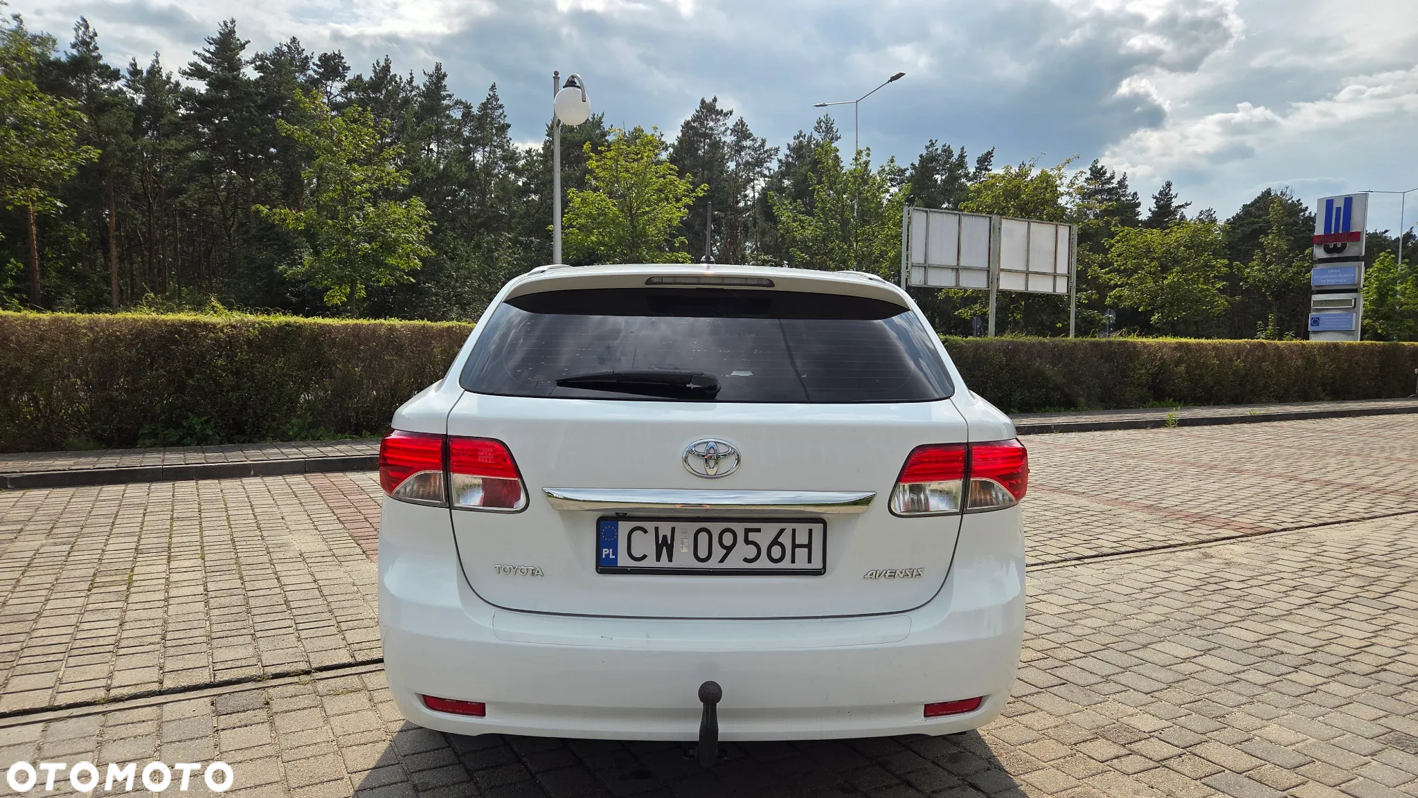 Toyota Avensis 2.0 D-4D Premium - 10