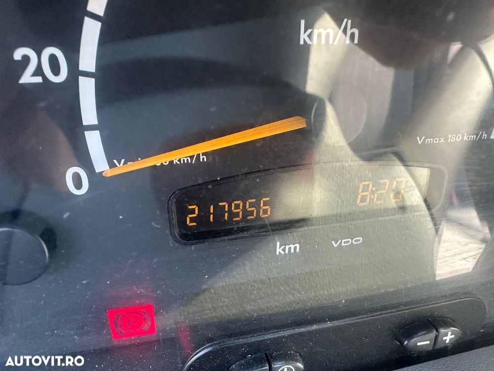 Mercedes-Benz Sprinter - 10