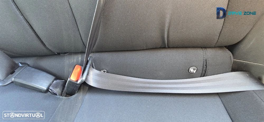 Dacia Sandero 1.0 SCe Essential - 27