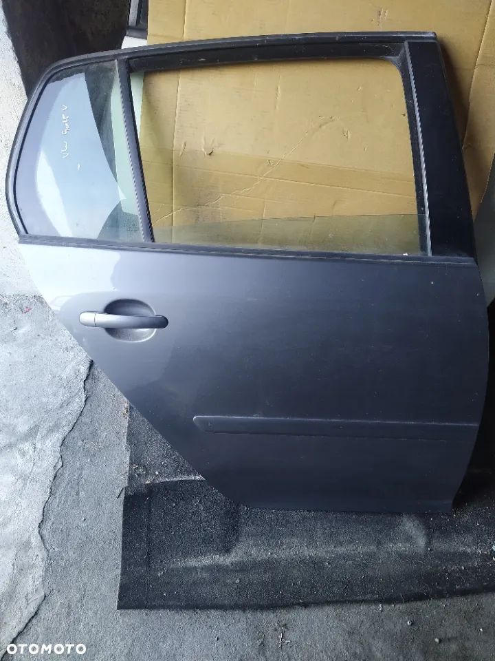 Drzwi prawe tylne VW golf V