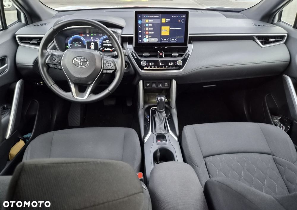 Toyota Corolla Cross - 3
