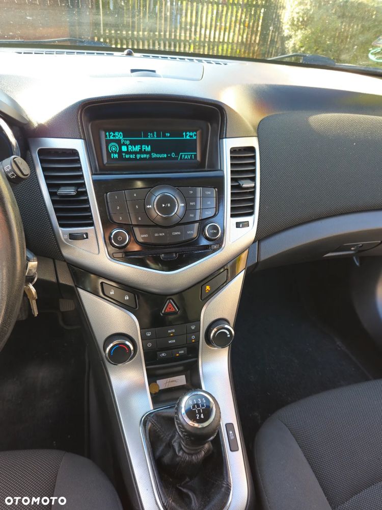 Chevrolet Cruze 1.8 LT - 20