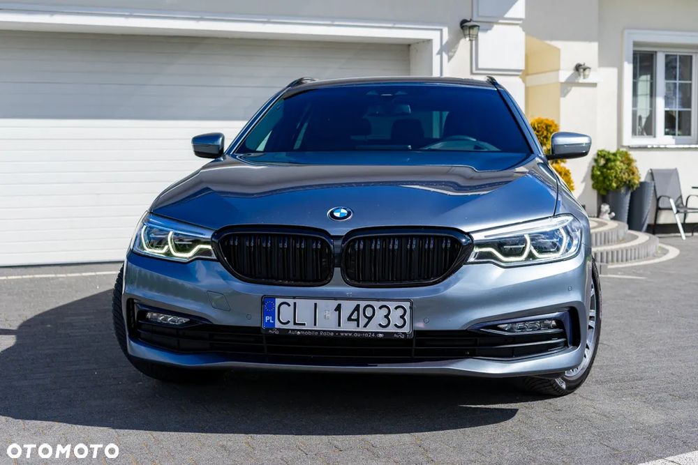 BMW Seria 5 520d M Sport Edition - 11