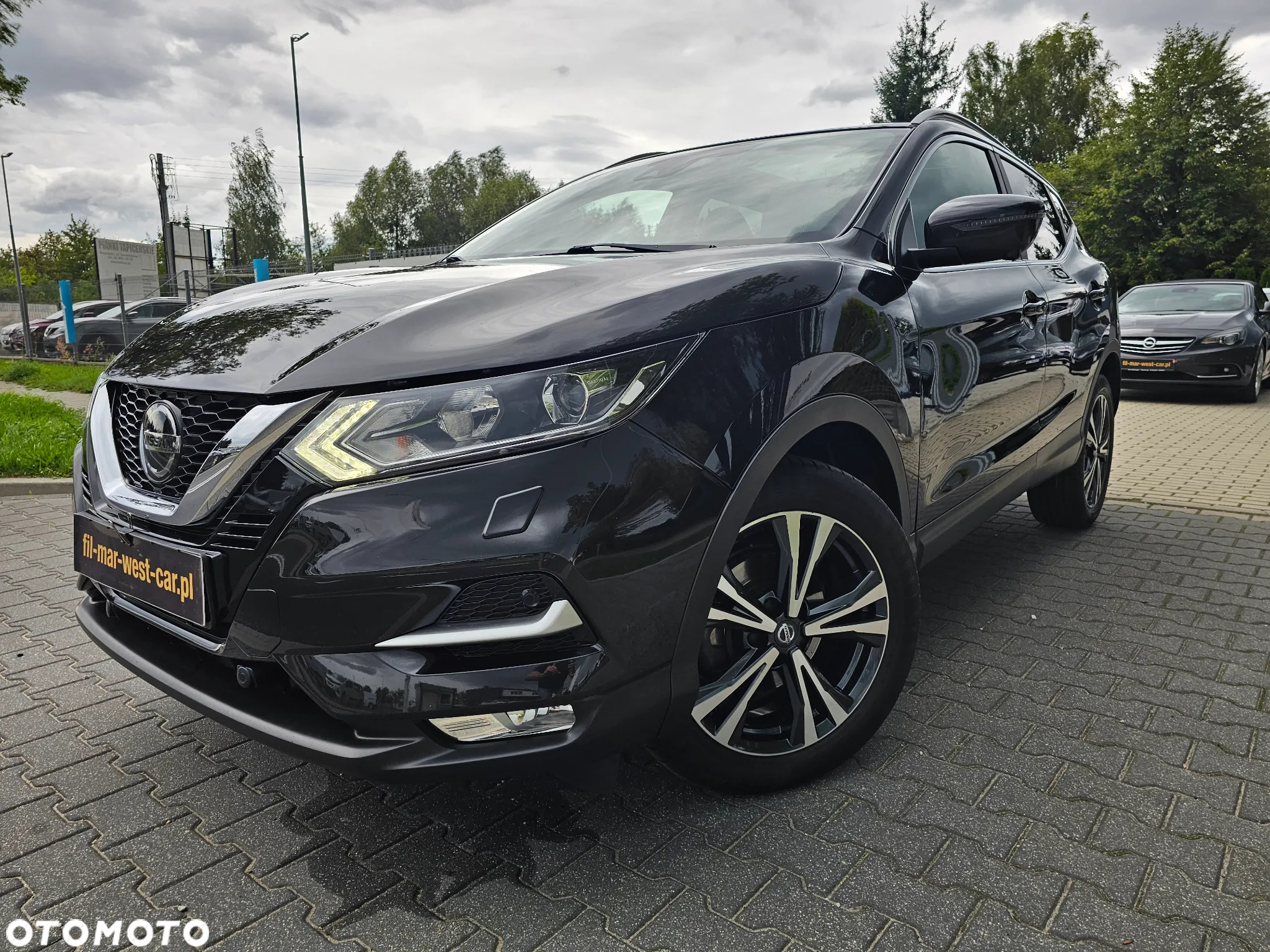 Nissan Qashqai 1.3 DIG-T TEKNA - 6