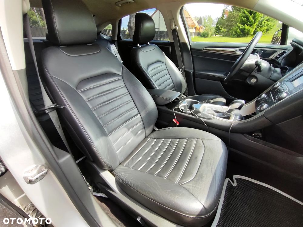 Ford Fusion - 7