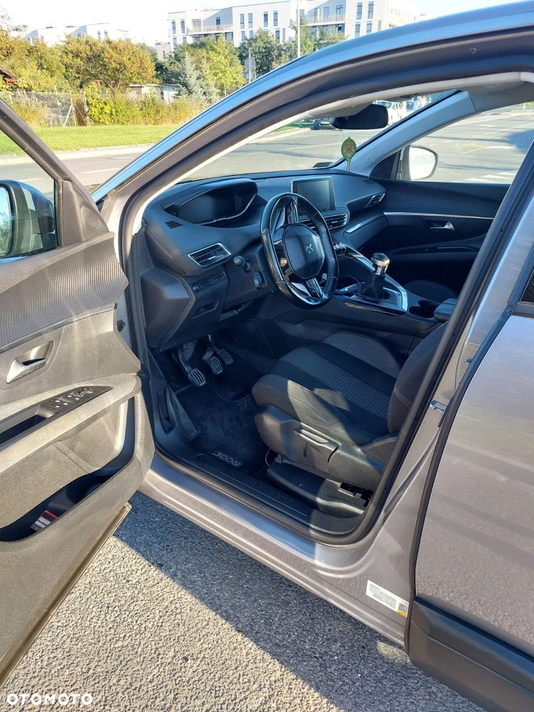 Peugeot 3008 1.6 BlueHDi Allure S&S - 24