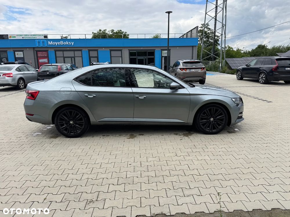 Skoda Superb 2.0 TSI L&K DSG - 8