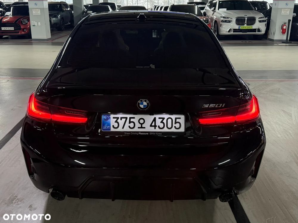 BMW Seria 3 320i Edition M Sport Shadow - 7
