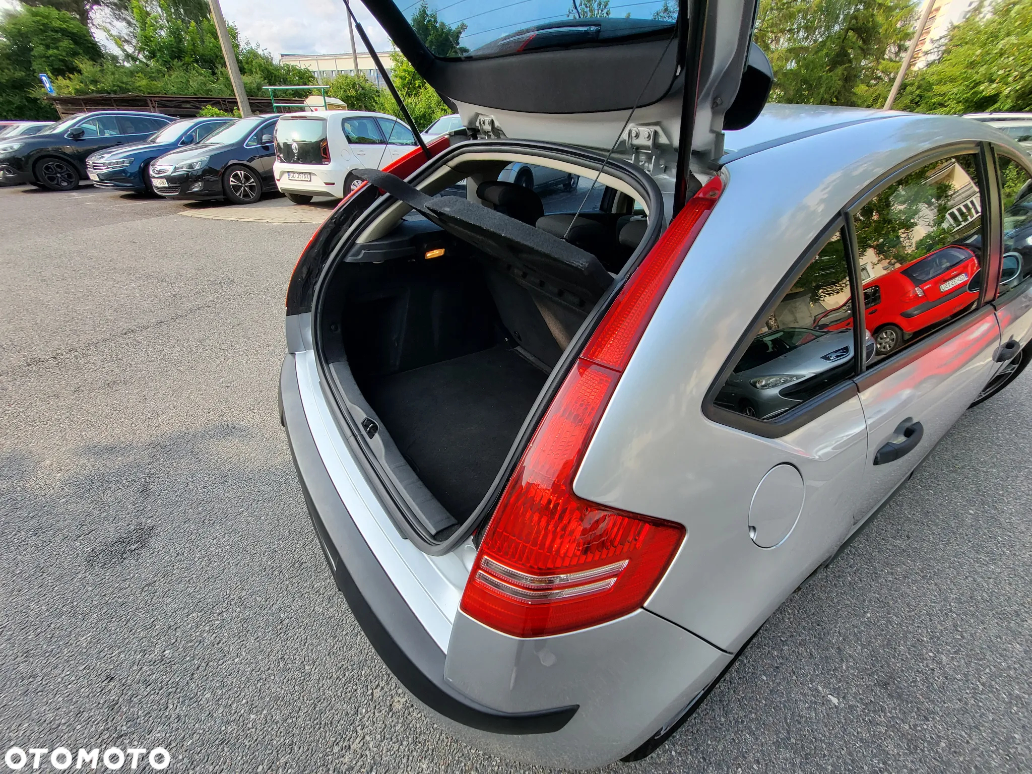 Citroën C4 1.4 16V Advance - 19