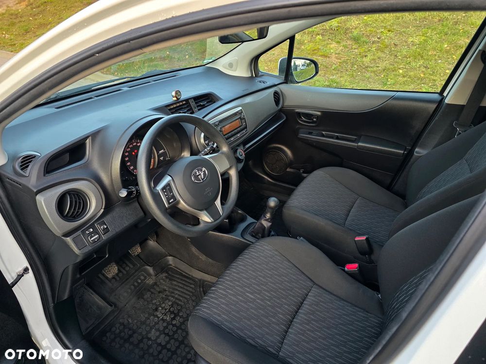 Toyota Yaris - 5