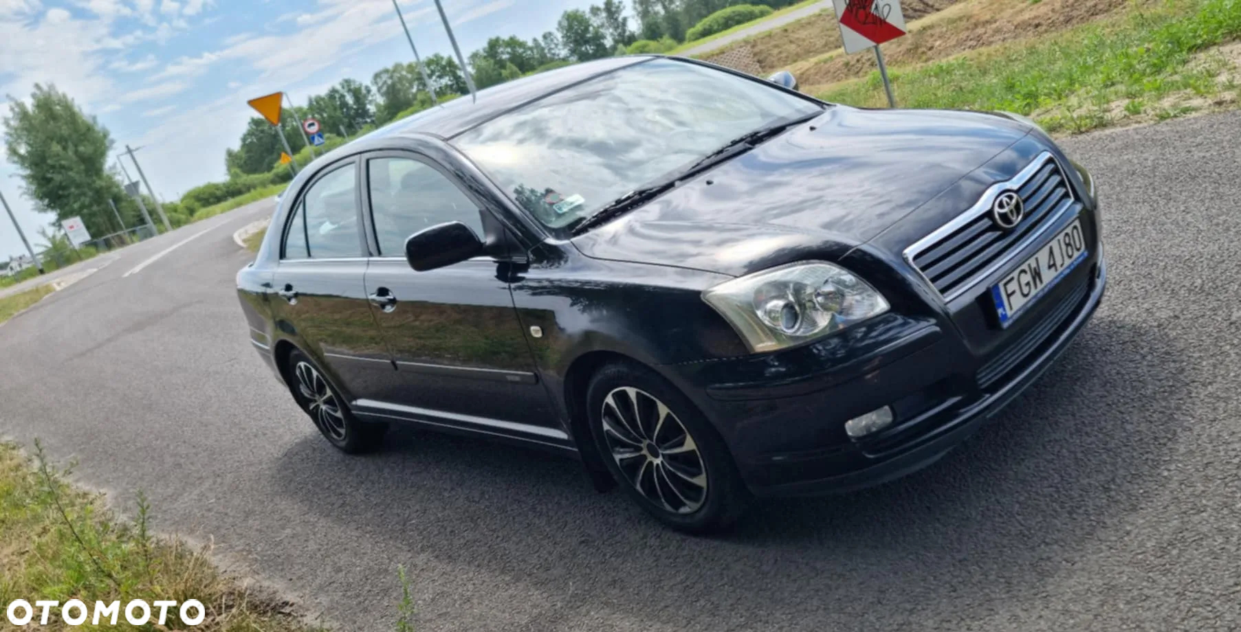 Toyota Avensis 2.0 VVT-i Sol - 2