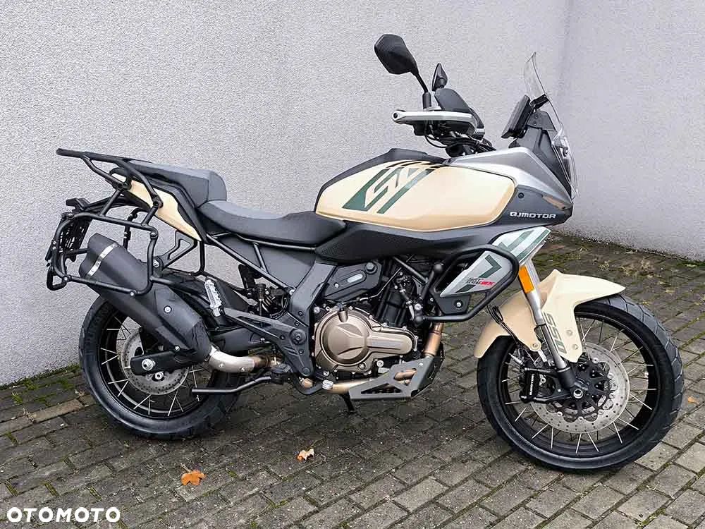 QJMOTOR SRT 600SX - 14