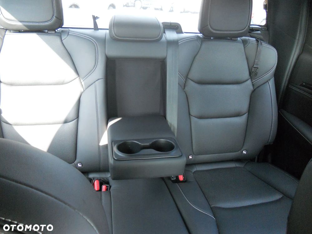 Isuzu D-Max 1.9 DC LSX - 24