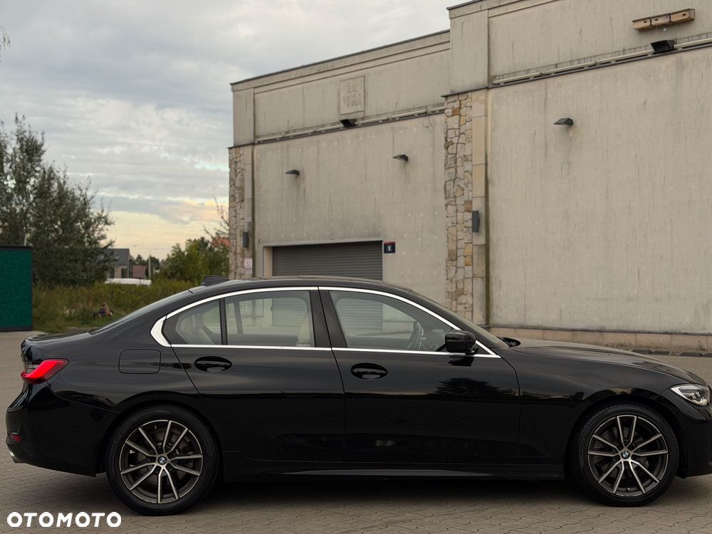 BMW Seria 3 330i xDrive Luxury Line - 6