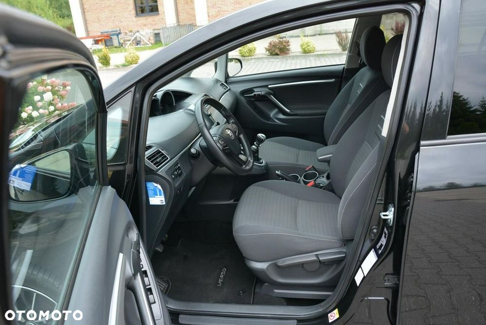 Toyota Verso 1.8 Premium 7os EU6 - 15