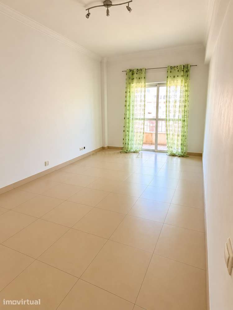 Apartamento T3 na Cruz de Pau - Grande imagem: 4/19