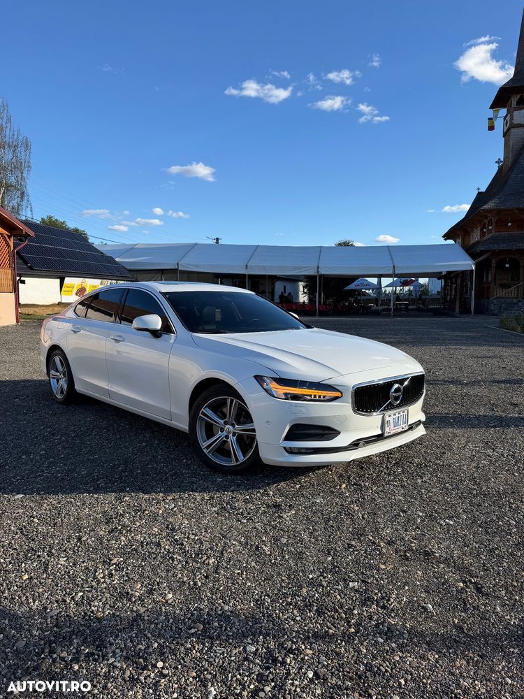 Volvo S90 T5 Momentum - 1