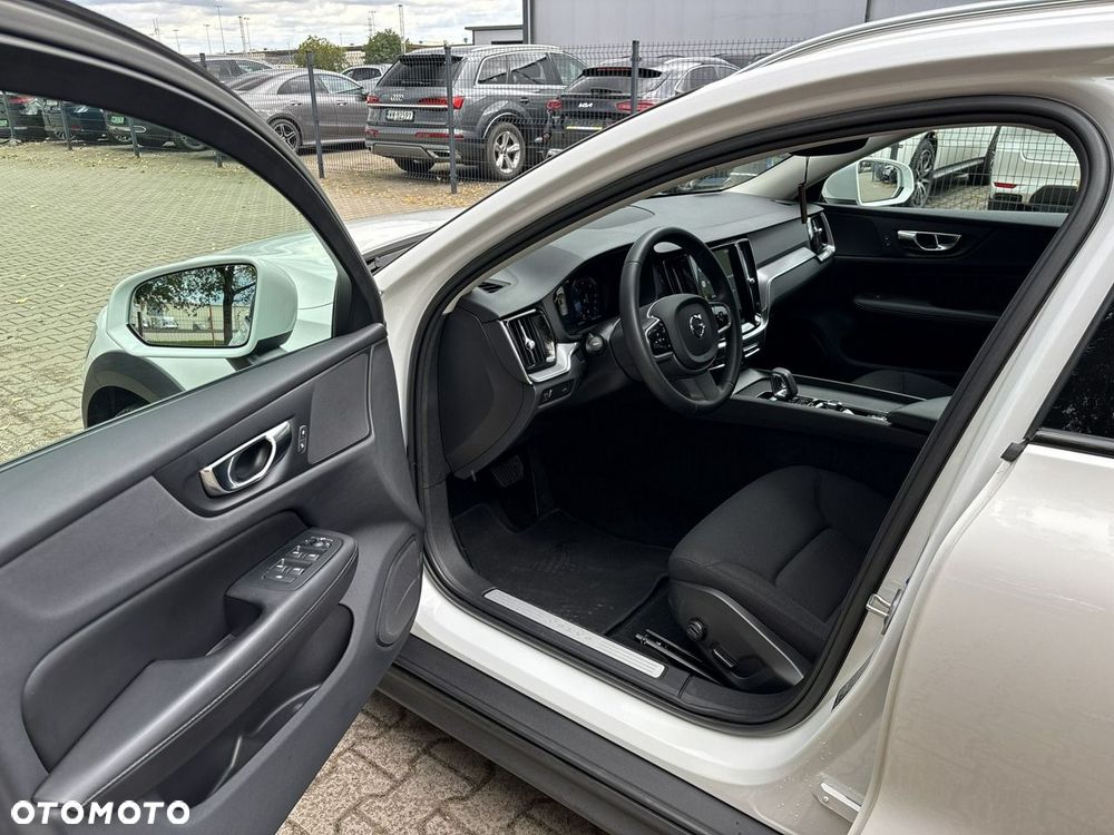 Volvo V60 Cross Country Pro B4 D AWD - 11