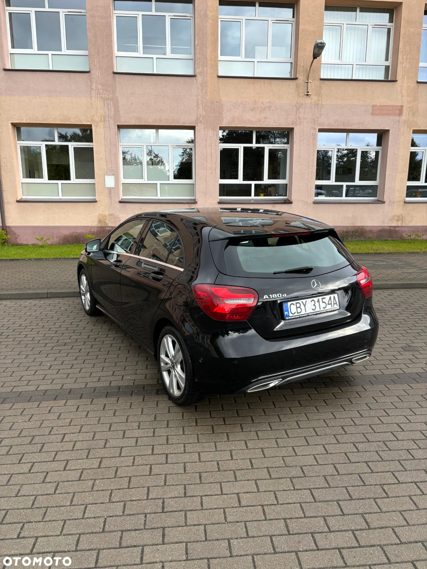 Mercedes-Benz Klasa A 180 d 7G-DCT Urban - 3
