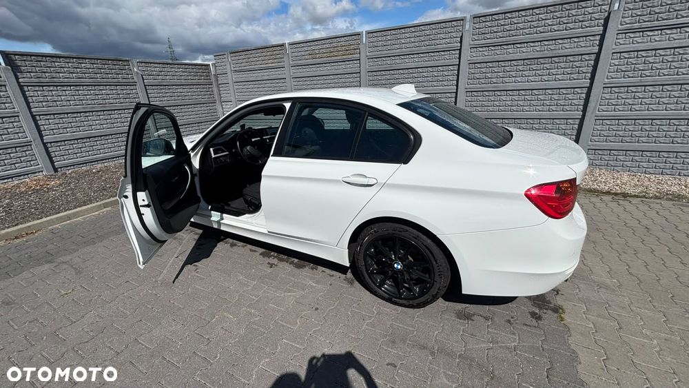 BMW Seria 3 316d Edition Luxury Line Purity - 5
