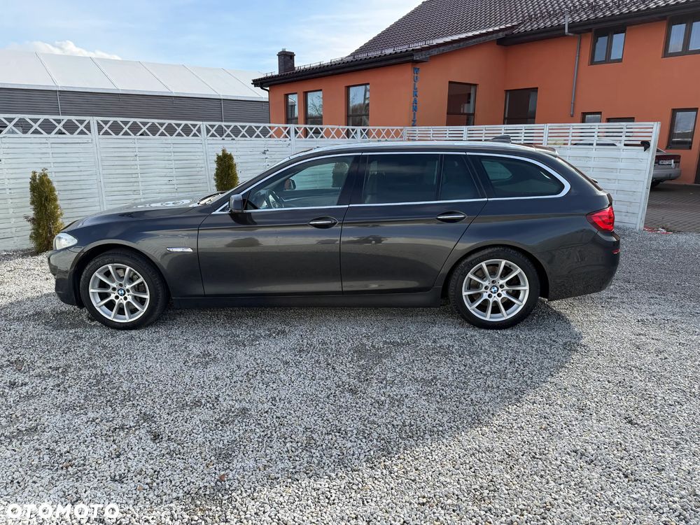 BMW Seria 5 525d - 26