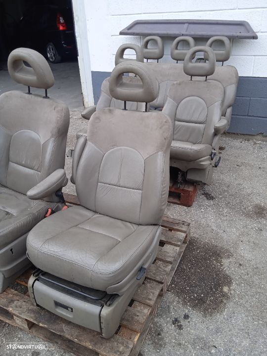 Bancos Chrysler Voyager - 2