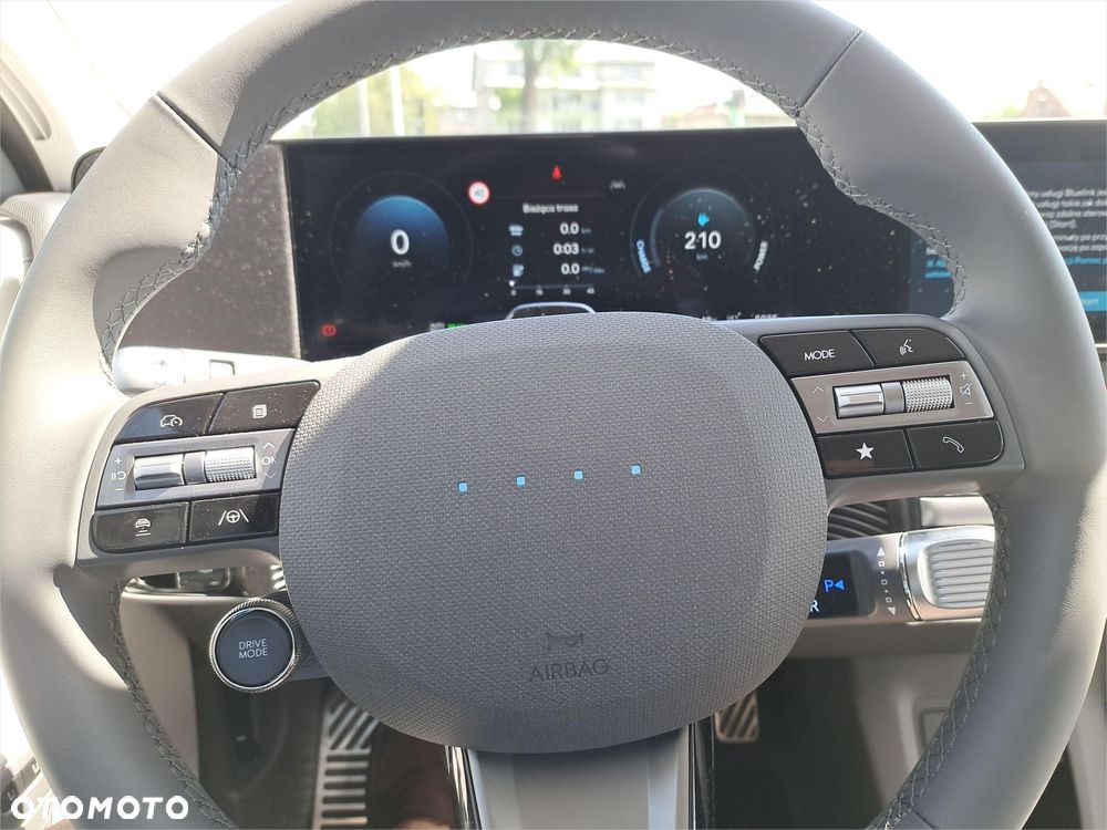 Hyundai IONIQ - 13