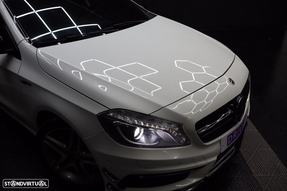 Mercedes-Benz A 45 AMG 4Matic Speedshift 7G-DCT - 6