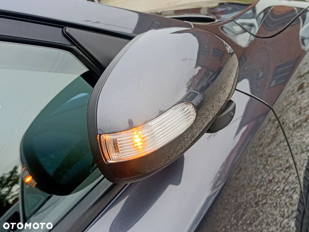 Kia Ceed - 35