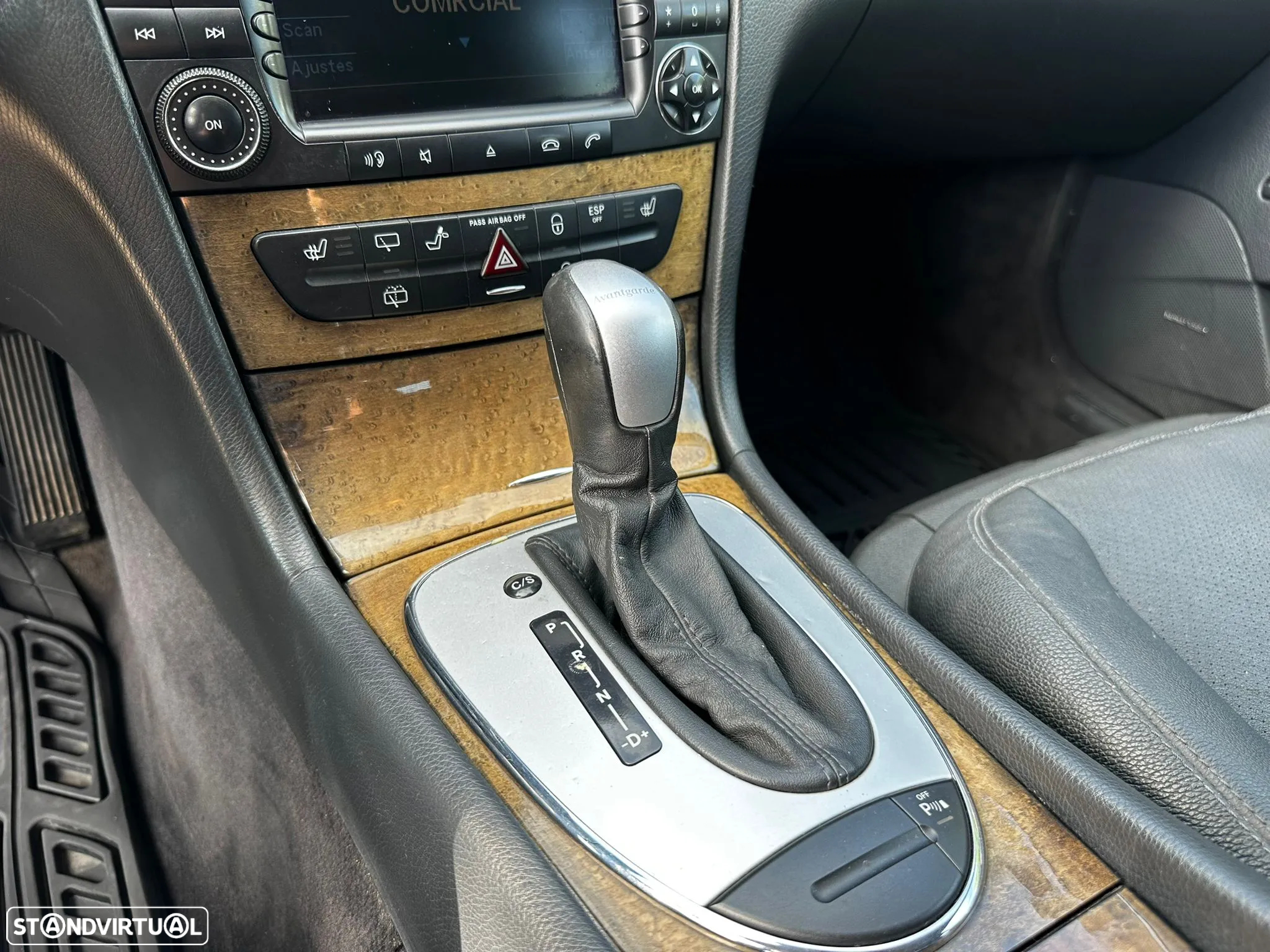 Mercedes-Benz E 270 - 23