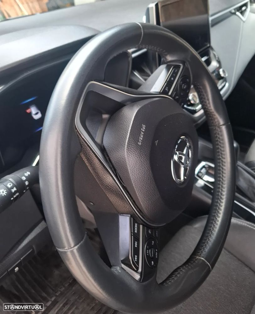 Toyota Corolla Touring Sports 1.8 Hybrid Comfort+P.Sport - 4