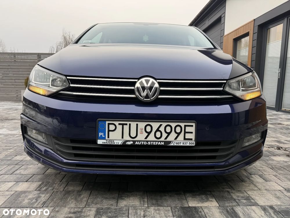 Volkswagen Touran - 11