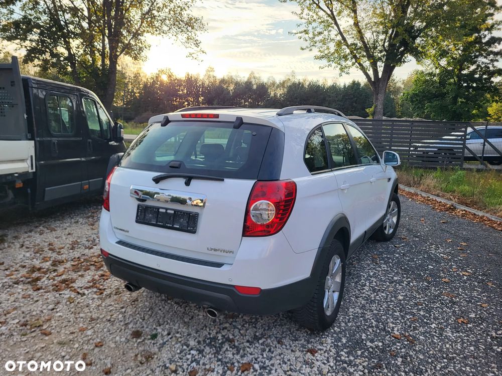 Chevrolet Captiva 2.4 LS FWD - 15