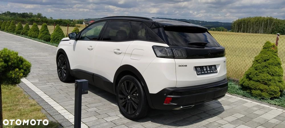 Peugeot 3008 1.6 PureTech HYbrid GT S&S EAT8 - 4