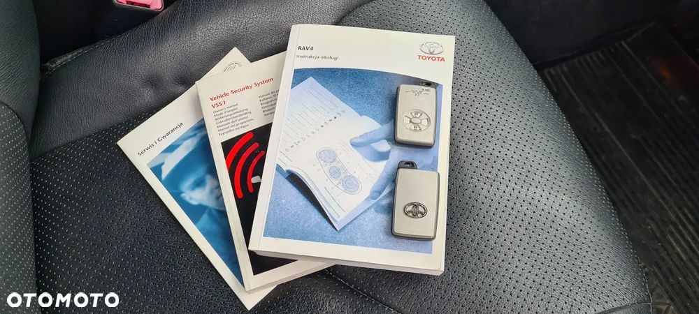 Toyota RAV4 2.2 D-4D Premium - 22