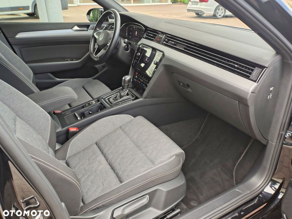 Volkswagen Passat - 18