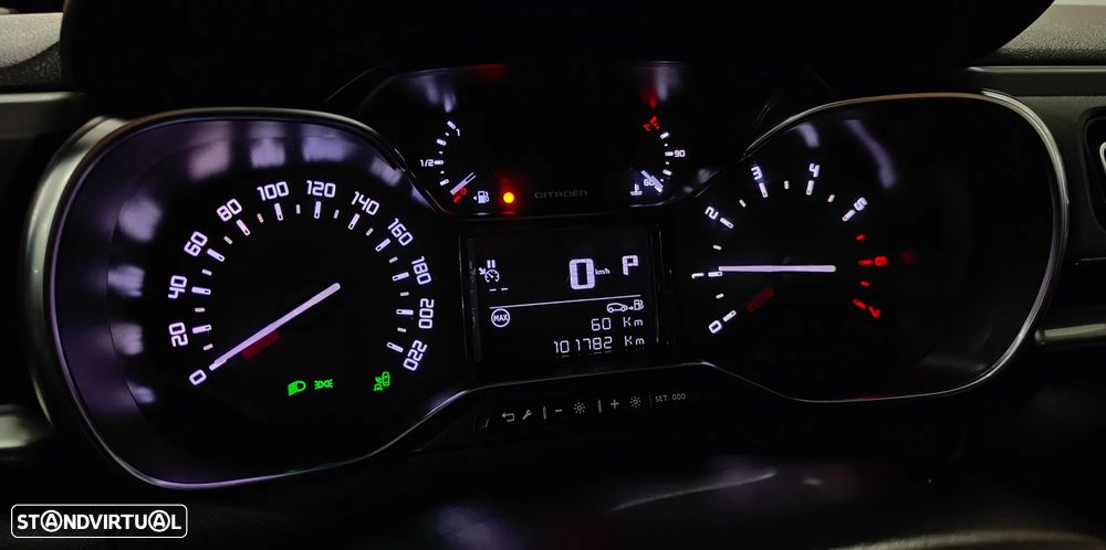 Citroën C3 1.2 PureTech Shine EAT6 - 58